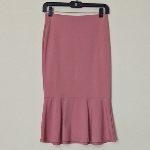 Haute Monde Dresses & Skirts - NWT Mermaid Rose Skirt